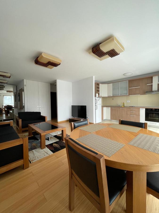 Sunny Two Room Apartment, Baneasa, Petrom City, Free Wi-Fi And Underground Parking Bucarest Esterno foto
